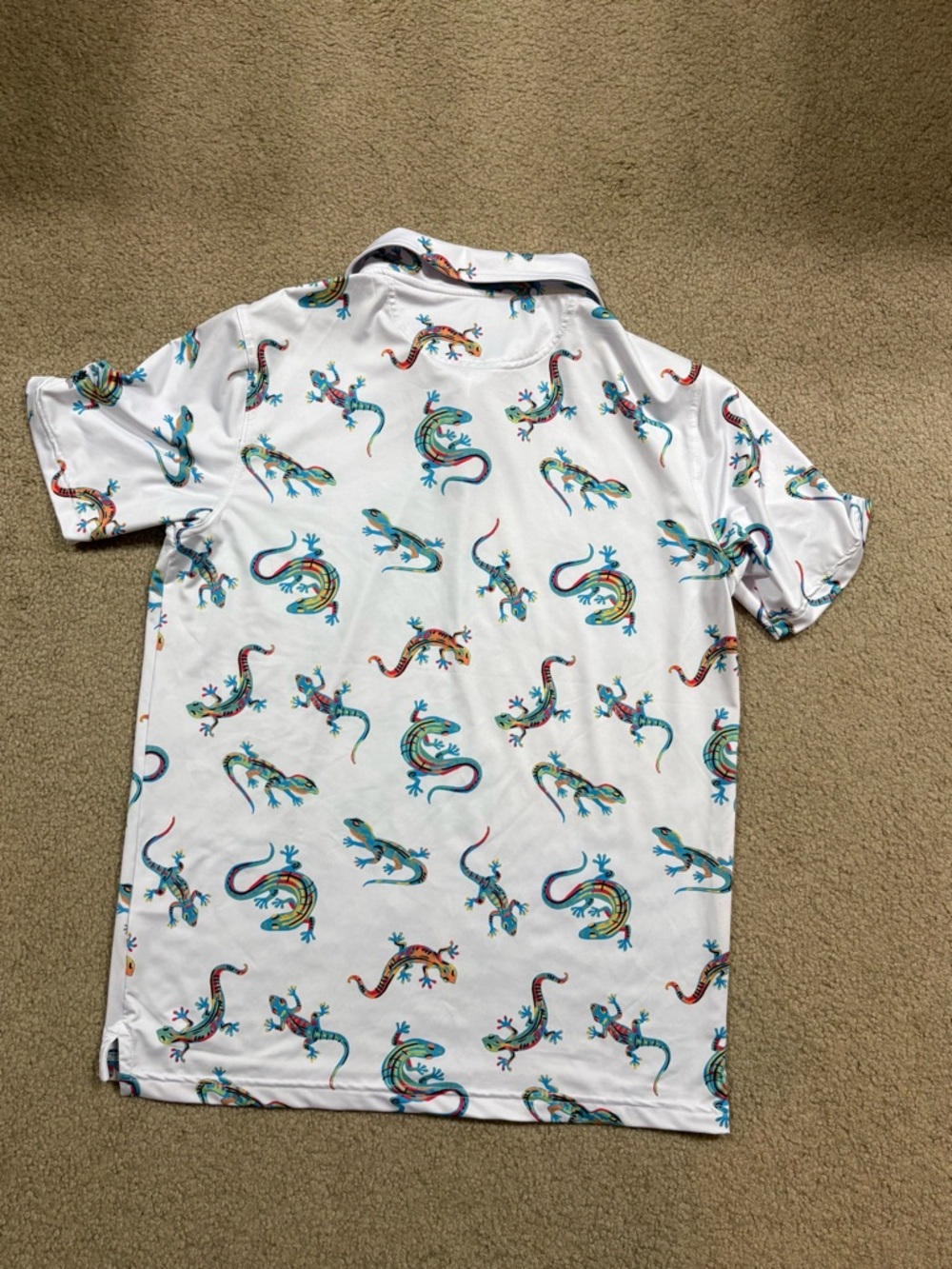 Chubbies White Polo with Multicolor Gecko Lizard Print - Picture 3 of 5